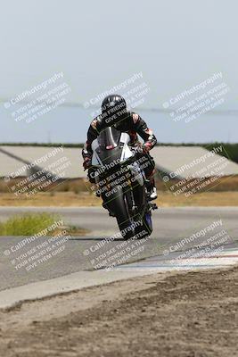 media/May-26-2025-Lets Ride (Mon) [[3bf1de1d65]]/B Group/1220pm (Wheelie Bump)/
